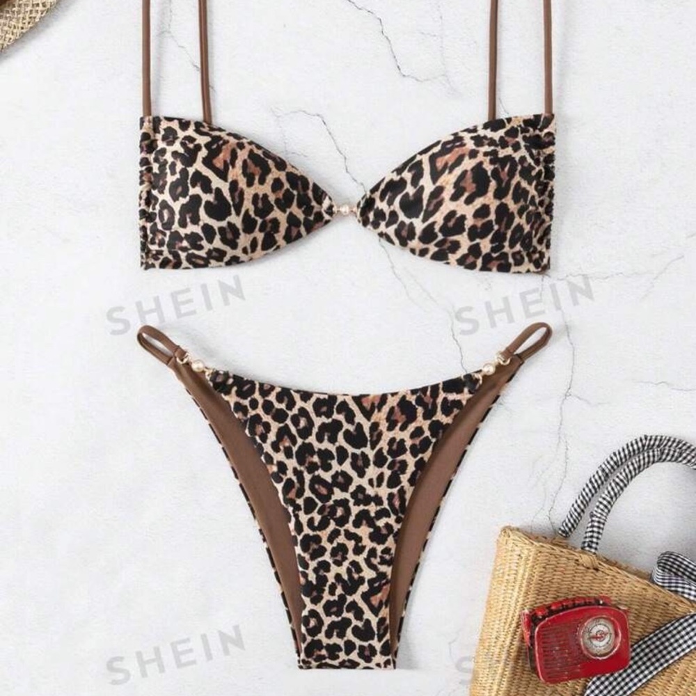 Swimsuit Leopard. Bikini set. SHEIN.